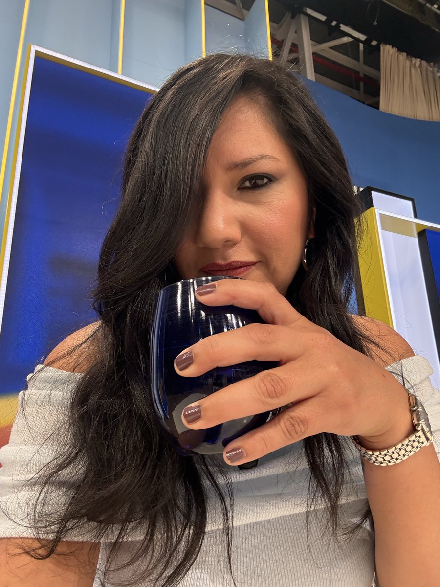 Laura Arroyo tweet media