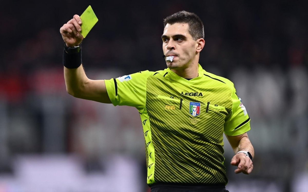 LAROMA24's tweet photo. 🚨 #HellasVeronaRoma: arbitra Simone #Sozza ⚽️

👥 #Meraviglia al VAR e #Maggioni AVAR 📺

➡️ https://t.co/rM6ShAQWc0
#ASRoma #SerieA https://t.co/Xw7iOXEyZ2