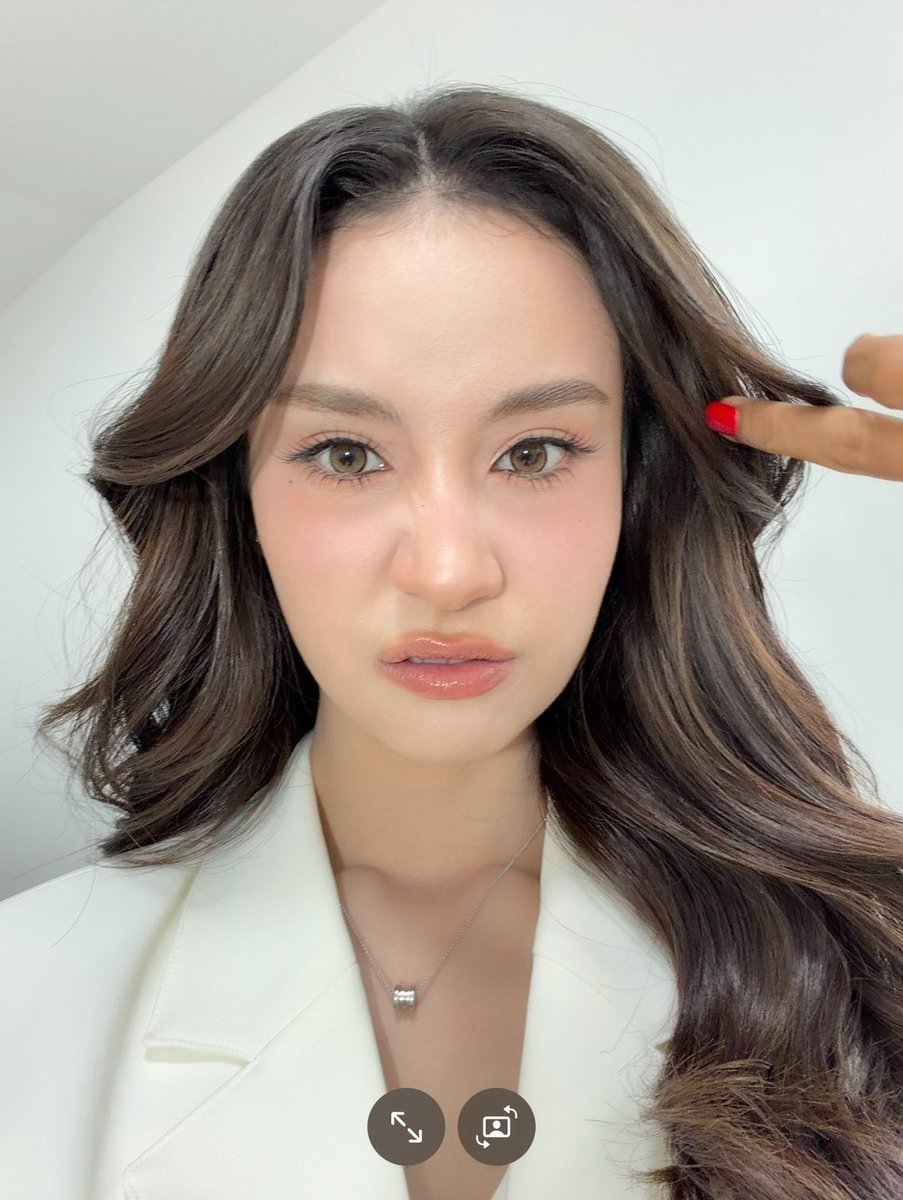 aangelinaa.ss tweet media