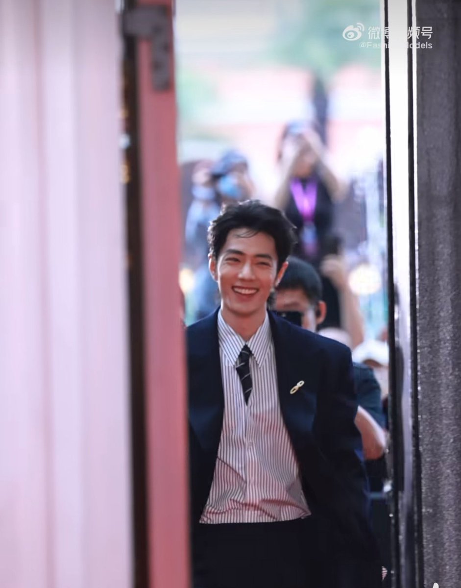 preciousyizhan's tweet photo. HIS SMILE, MY ULTIMATE WEAKNESS, MY SOURCE OF JOY https://t.co/n3PIsh05pR