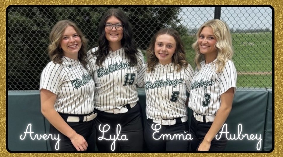JocelynDonitzen's tweet photo. Finishing our regular season tonight playing a double header and celebrating our Seniors! Let’s Go Bulldog Softball!
💚🤍 https://t.co/KdabG2VWU6