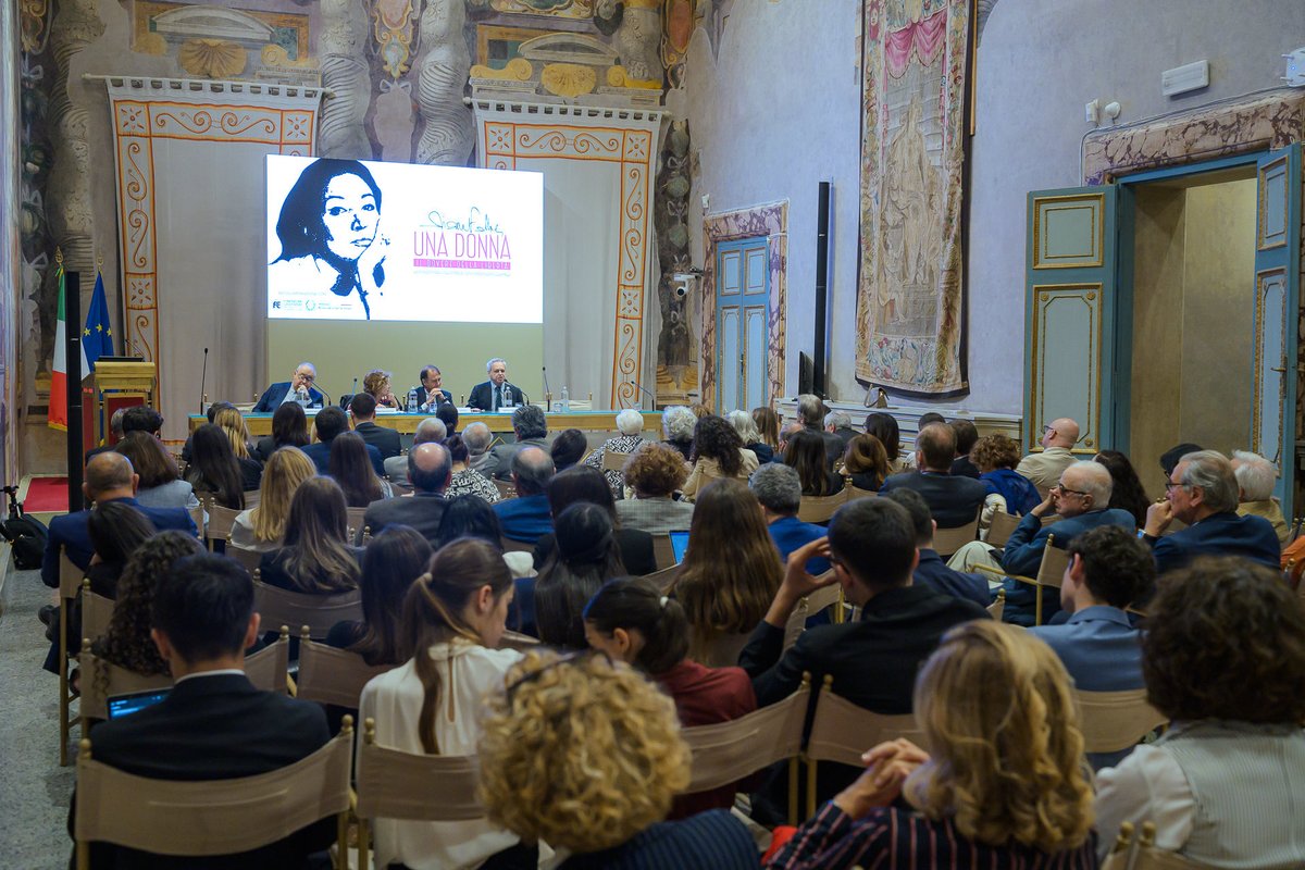 fleinaudi's tweet photo. Oggi, cercando una risposta dell’Occidente al fondamentalismo islamico, abbiamo ricordato Oriana #Fallaci presso la splendida Sala Zuccari del @SenatoStampa.
Ospiti illustri e pubblico giovane per ricordare una penna capace di far tremare i potenti della storia ✒️🗞️
Evento organizzato con il contributo del Ministero per lo Sport e i Giovani