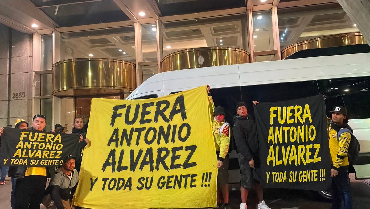 ElSamu_BSC's tweet photo. Desde chile  #HoyJuegaElBarce https://t.co/MOlkJfq8cQ