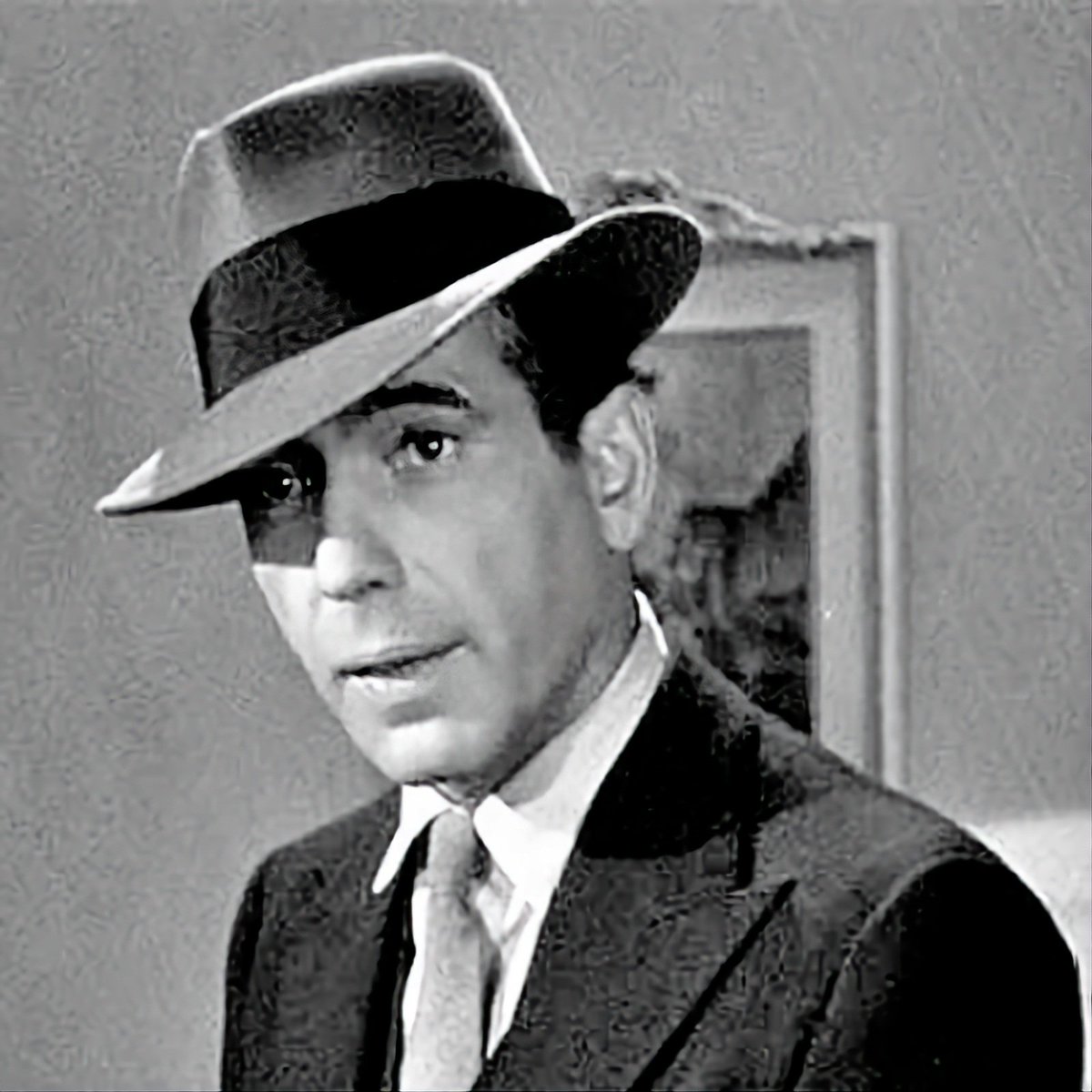 Sam Spade tweet media