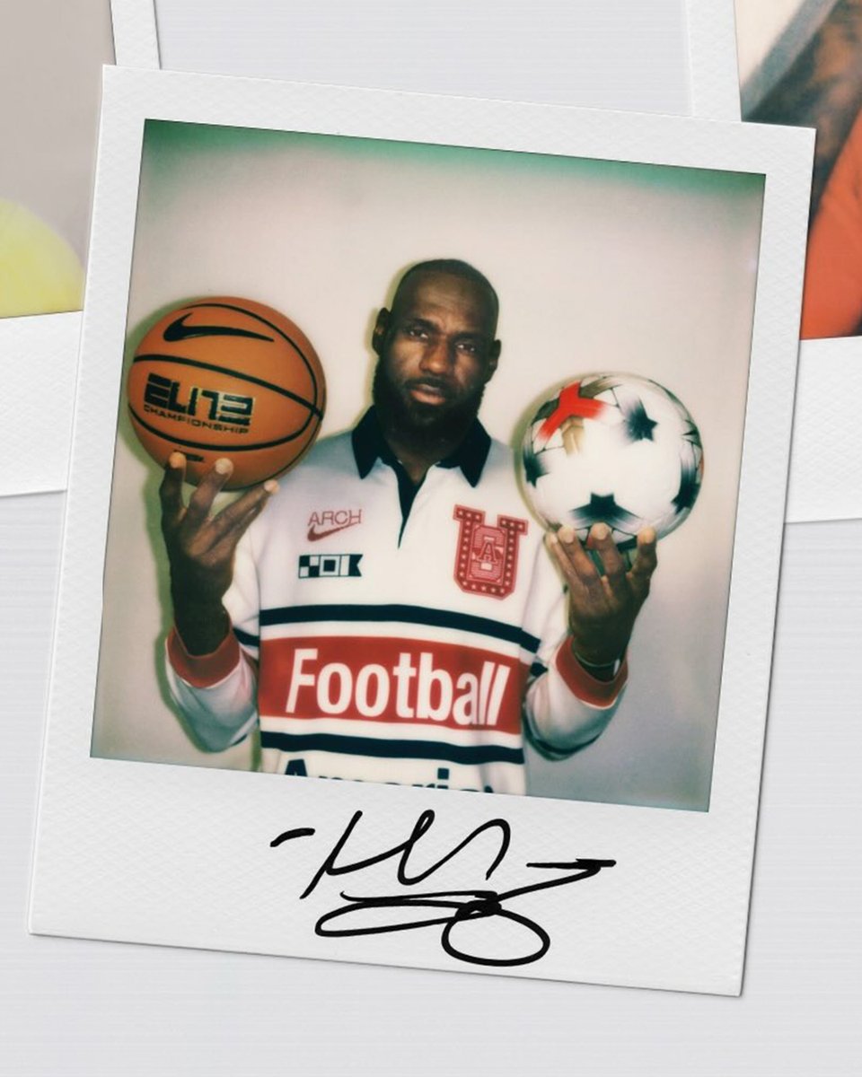 ModernNotoriety's tweet photo. LeBron James debuts the Virgil Abloh Archive x Nike USA Rugby ⚽️ https://t.co/Iyk5gqCVOl