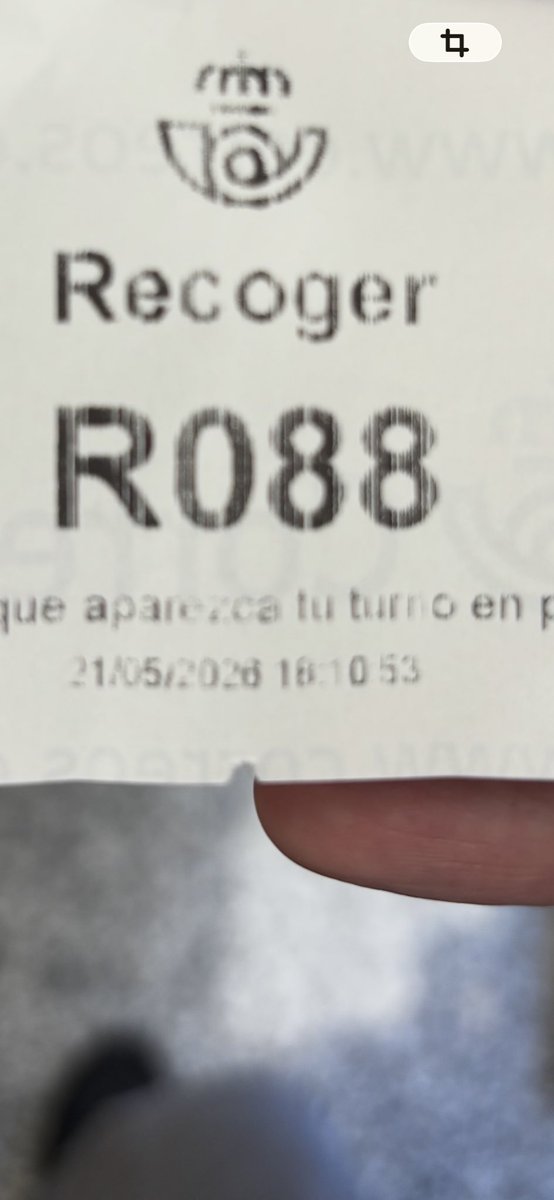 josecusco's tweet photo. @Correos más de 20 min para recoger un paquete!!!
Si fuerais tan rápidos atendiendo como poniendo pegas que rápidos iríamos @CorreosAtiende Que vergüenza de servicio!!! https://t.co/clWUin9r7C