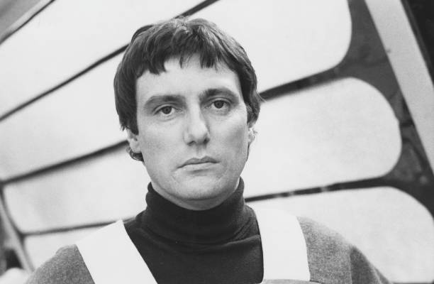 RodneyMarshall1's tweet photo. Vila: Where are all the good guys?
Blake: You could be looking at them.
Avon: What a depressing thought!
There are many things to love about B7, but the Vila/Avon banter is the number one, IMO. RIP, Michael Keating, the only actor to appear in all 52 episodes. https://t.co/HCG20h4A1G
