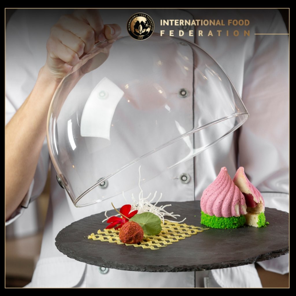 iff_us's tweet photo. اقتصاد النكهة
النكهة لم تعد مجرد طعم، بل أصبحت أداة اقتصادية تُصمم علمياً لتؤثر على تجربة المستهلك، قراراته، وذاكرته الحسية. باستخدام الذكاء الاصطناعي وعلوم الغذاء، تُبتكر نكهات تحاكي التجربة التقليدية وتدعم الاستدامة، لتصبح جزءاً من الابتكار الغذائي الحديث.

#اقتصاد_النكهة #IFF https://t.co/irXGh2KDkq