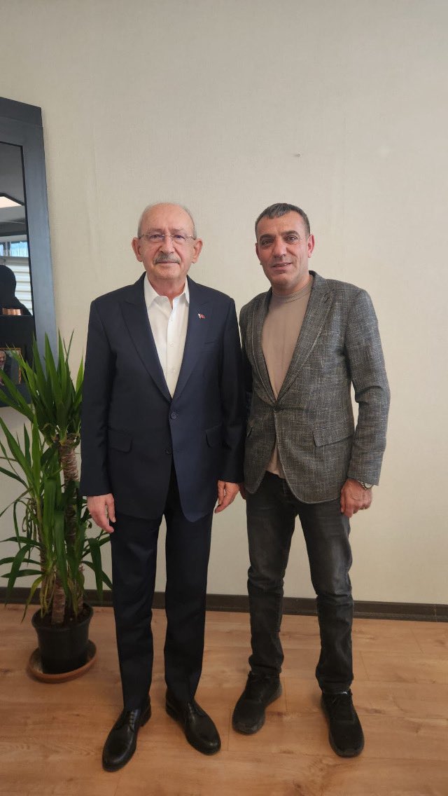 SeyarLar's tweet photo. Emek,mücadele ve onurlu bir duruş asla unutulmaz...Kemal Kılıçdaroğlu bu ülkenin demokrası mücadelesinde iz bırakan isimlerden biri olarak kalacak."Geldi Gelmekte Olan 
Hak Hukuk Adalet🫶🫶🫶 https://t.co/FreQwm5rq5