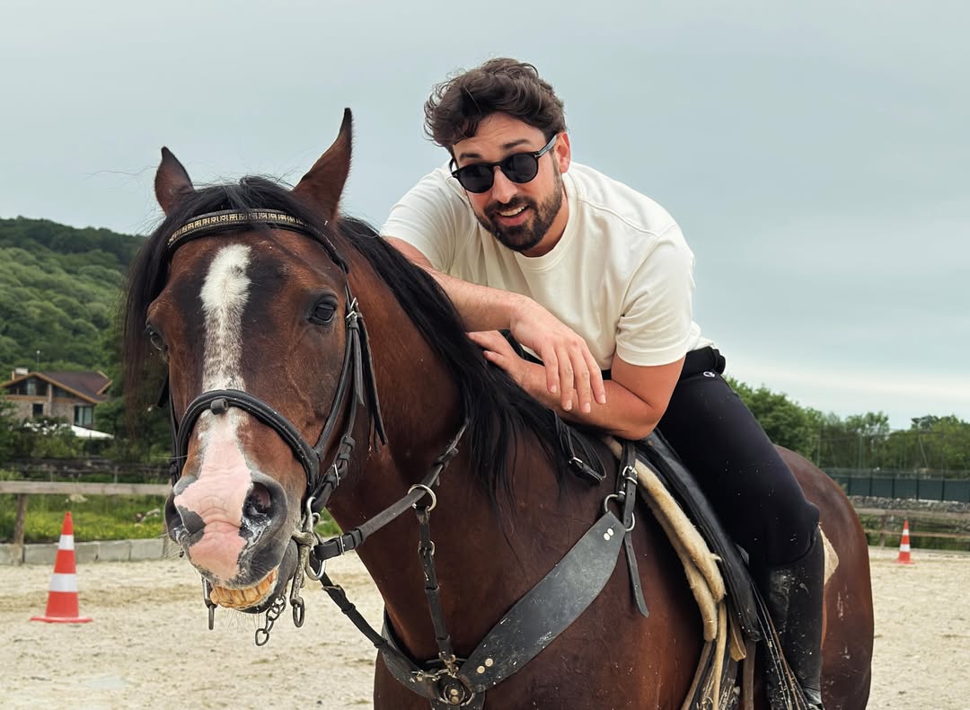 diziitakipcisii's tweet photo. 🔥

#AlpNavruz https://t.co/bCBbDyTQH9