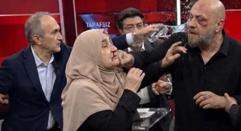 barıs tweet media