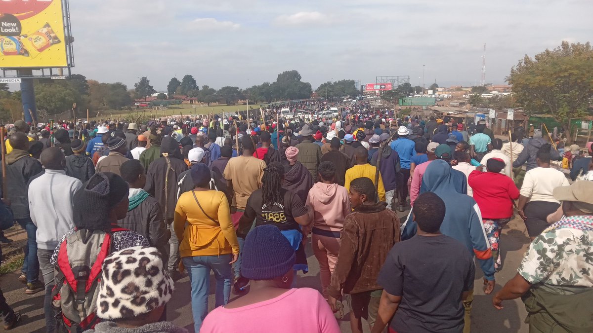 Kagiso tweet media