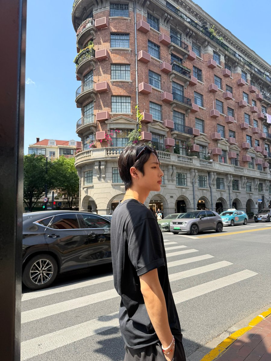 BAE173_member's tweet photo. [#무진] 

shanghai

#BAE173 #비에이이173 
#MUZIN https://t.co/u2w2c9Omtt