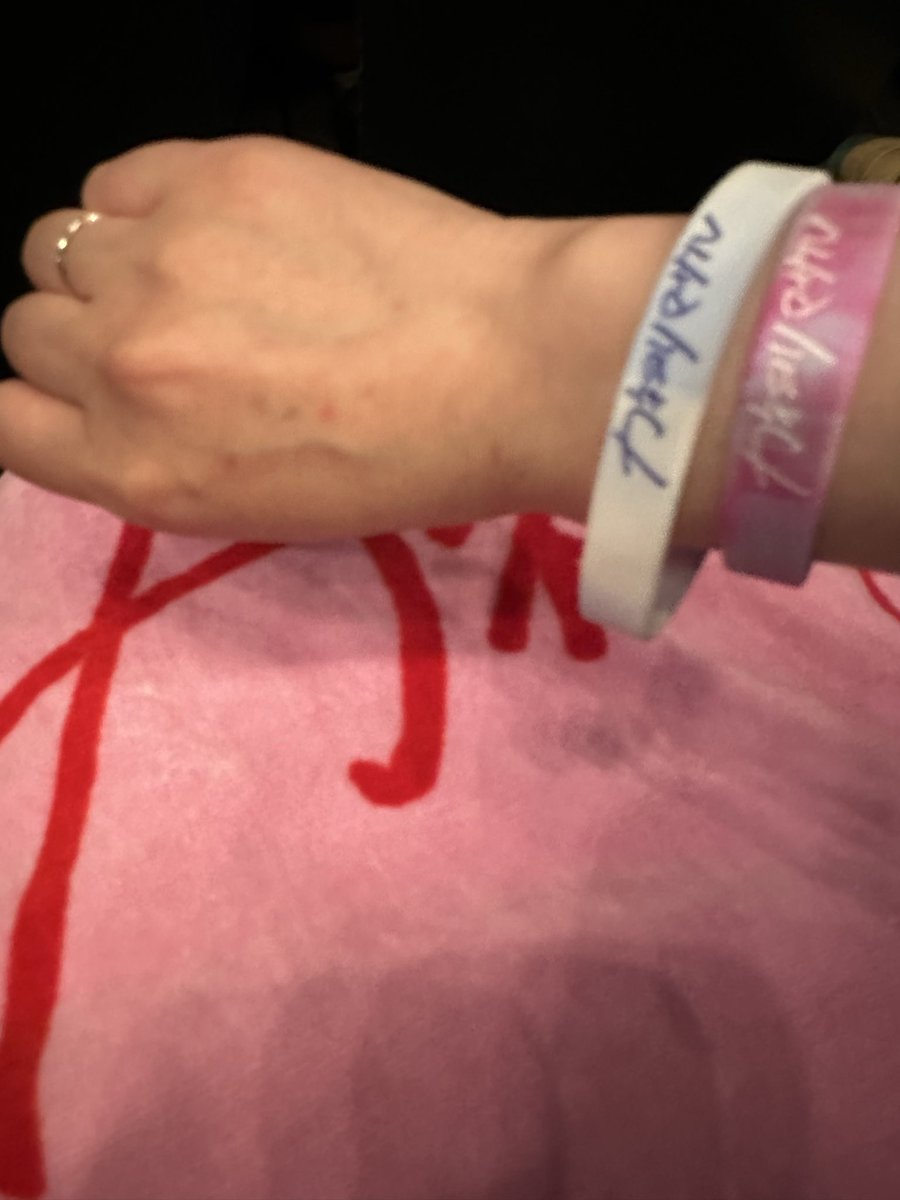 sinakemon's tweet photo. 今日は　カネヨリマサル
“君と私の世界を変えるワンマンライブ2026”
東京 EX THEATER ROPPONGI に
行ってきたよ

ホントにステキなライブでした
何度も涙が出ちゃった
すごくよかった https://t.co/QUJwg6V4YR