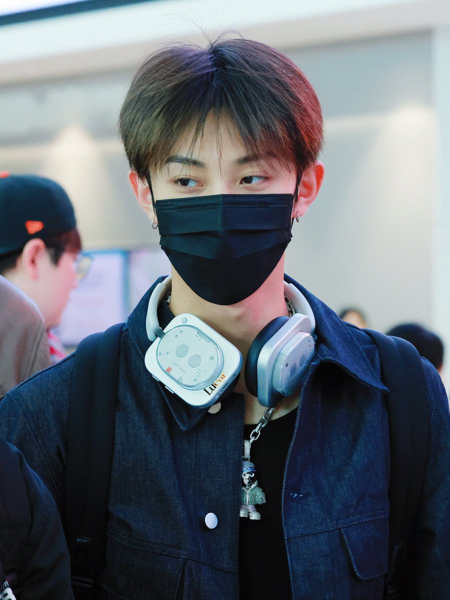 ✮ L ✩ ⊹꙳ tweet media