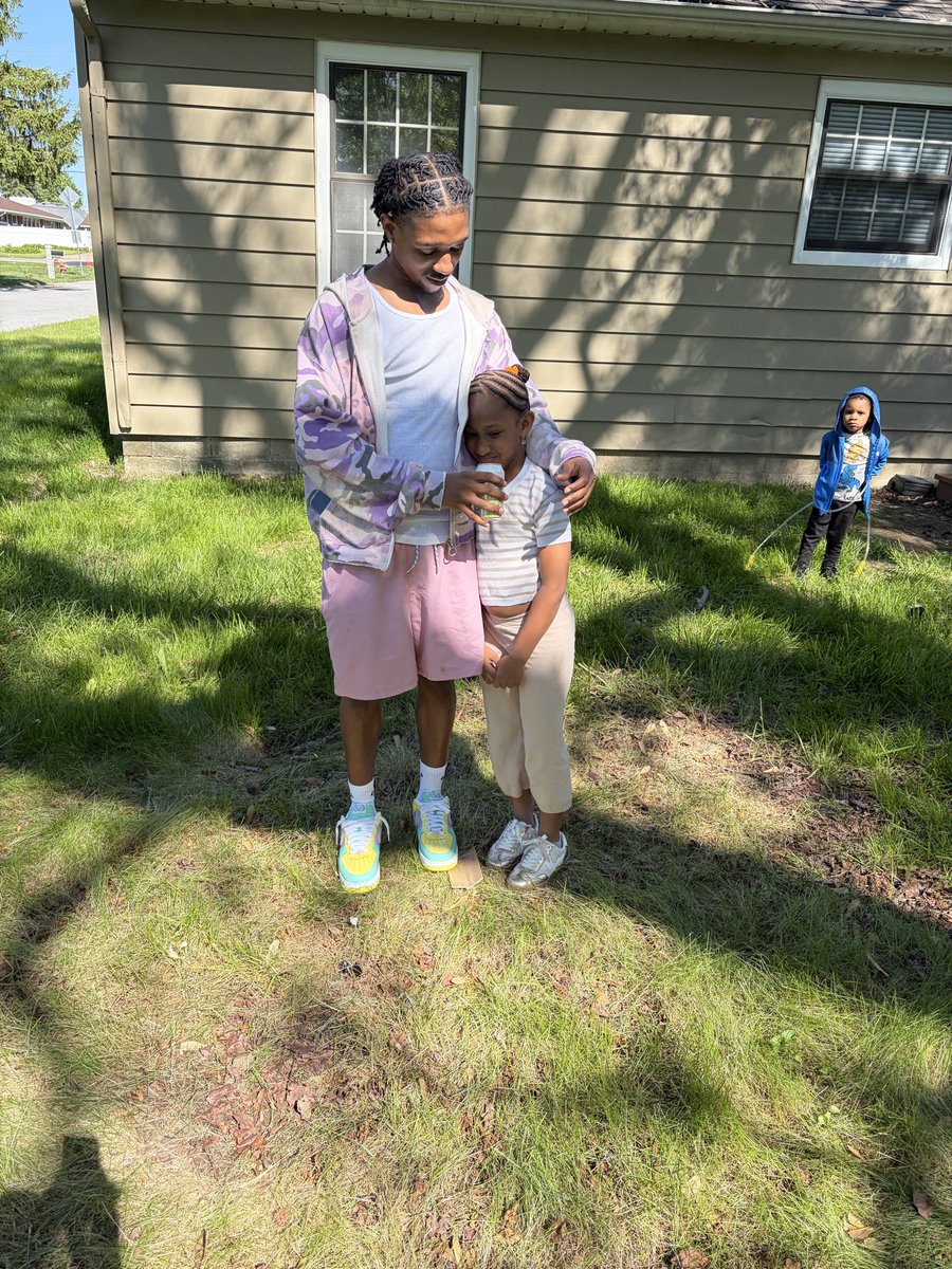 playboy_c15's tweet photo. 🧛🏾‍♂️☀️ https://t.co/4zTTHw42Wf