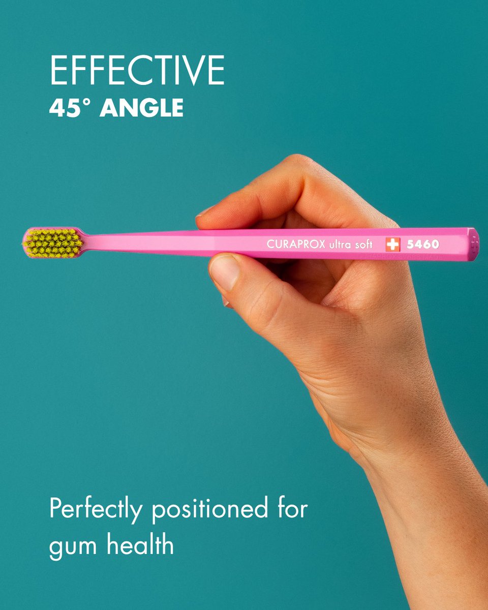 Curaprox_UK's tweet photo. The angle makes all the difference! At 45°, the bristles reach the gum line as well as the tooth surface, where plaque really builds up.

It’s a small shift in technique, but it changes how effectively you clean every day. https://t.co/Sc0hsHdVUo