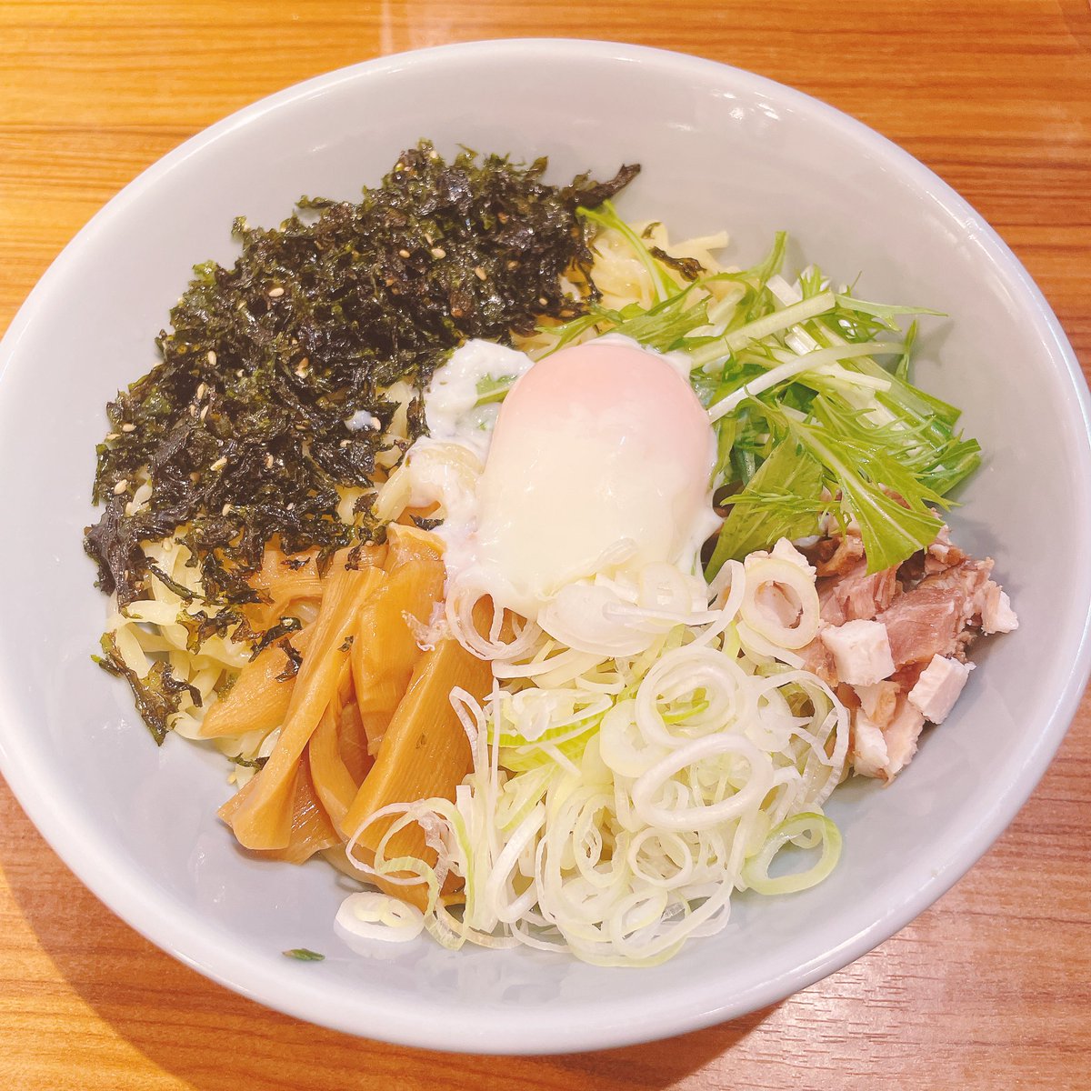 まつ tweet media