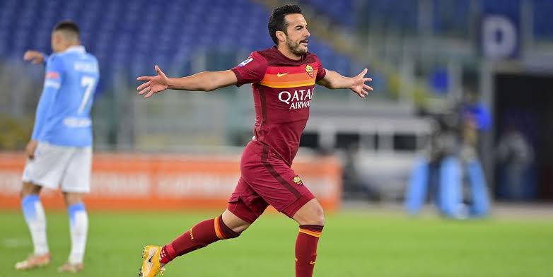 SimoneSciarra23's tweet photo. @OfficialSSLazio @_Pedro17_ Grande Pedrito 💛❤️ https://t.co/xyvBUQKkEj