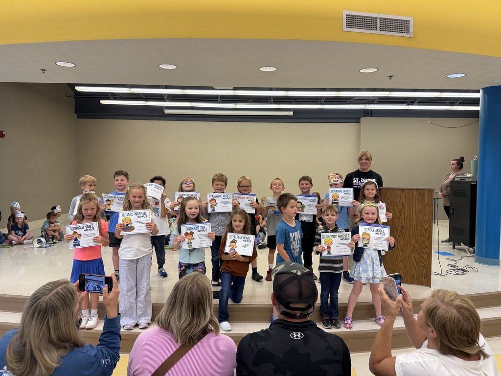 stjacobcubs's tweet photo. 💜Kindergarten and First Grade Awards Ceremony was a great success! Thank you for a great year!!💜 #Growing2gether https://t.co/fTVpvnYmnX