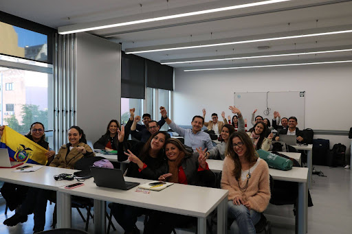 UCAECE's tweet photo. Culminó la primera semana del Taller de Tesis de los Programas Doctorales en Ciencias Psicológicas y Ciencias de la Educación. Sostenemos el compromiso para las Jornadas de la semana próxima.
¡Felicitamos a toda la comunidad UCAECE y a @fundefa por hacer posible este taller! 🧑🏽‍🎓🖊️ https://t.co/lvU3dBk2hb
