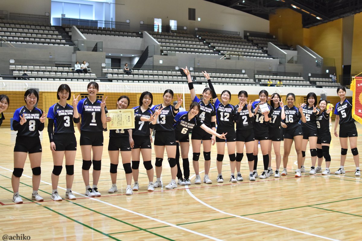 seagulls_achiko's tweet photo. 改めまして、都民大会4連覇おめでとうございました✨
この後の大会も引き続き、このかわいこちゃんたちの応援よろしくお願いいたします♡
(ゆーみちゃんギリすぎごめんw)

ひがしん
東京東信用金庫 ブルーラビッツ
2026.5.17 駒沢屋内球技場 https://t.co/Gbpw1dSyjY