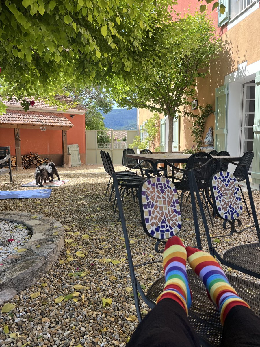AskCynthAdvice's tweet photo. I still may be under the weather, as the saying goes, but there are far worse places to feel unwell! Grateful to be living here and benefiting from 25 c heat, in my garden today. 😎 https://t.co/gWhNGa9zfz