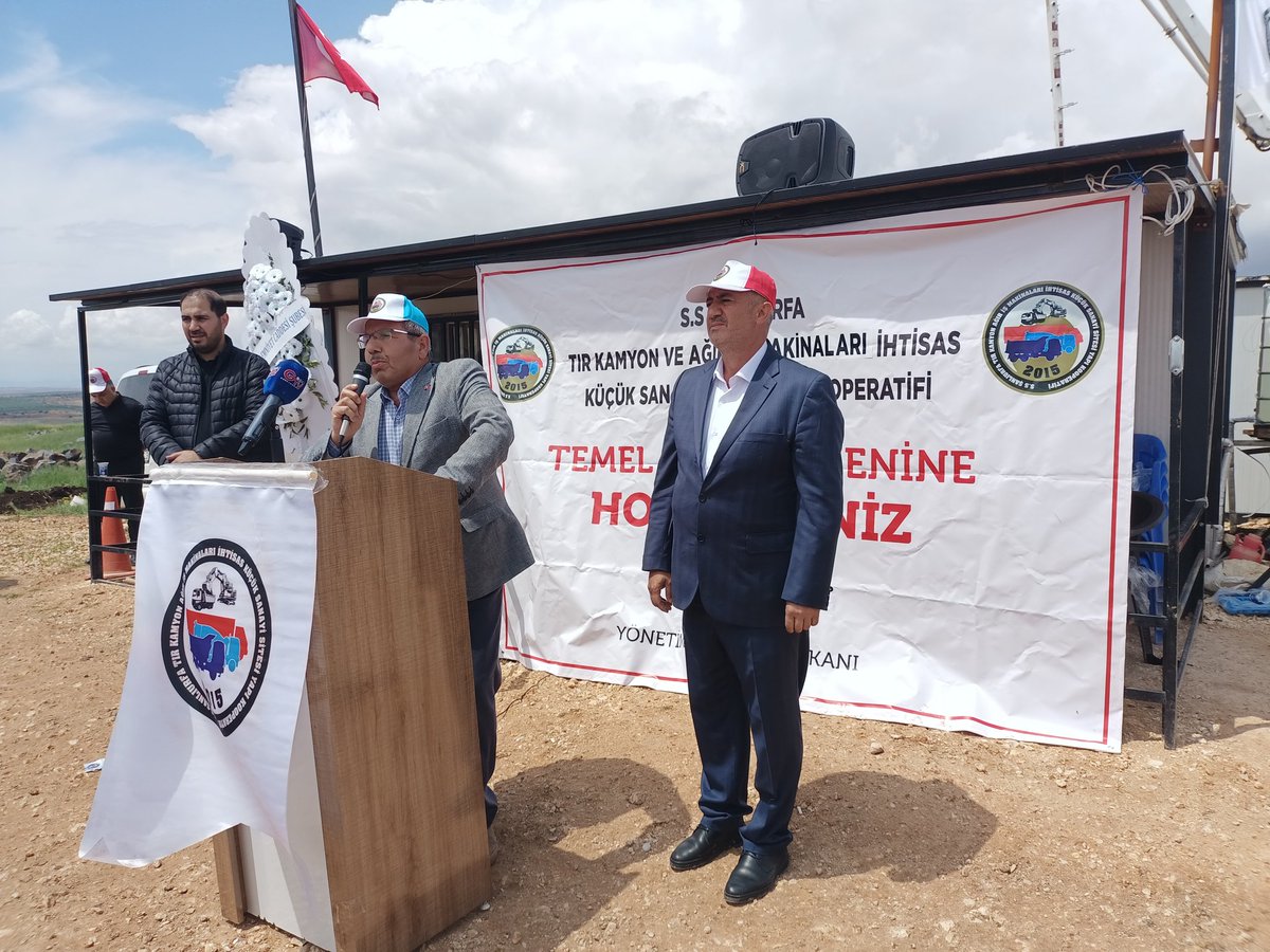 Isabucak6363's tweet photo. Kooperatifimizin Temel Atma törenine Bizi Onuru eden 
@sanliurfabld Başkan vekili @AVAHMETAKSOY
@Karakoprubel Başkanı @nihatcftc @urfa_esob Bsk. vekili @oge_sami @hacinan2 @EvrenKoop Bsk. @mstfa_arslan @haliliye_bld Bşk vek. Halil Yetkin Katılımlarından dolayı teşekkür ederiz https://t.co/C051lWpY2A