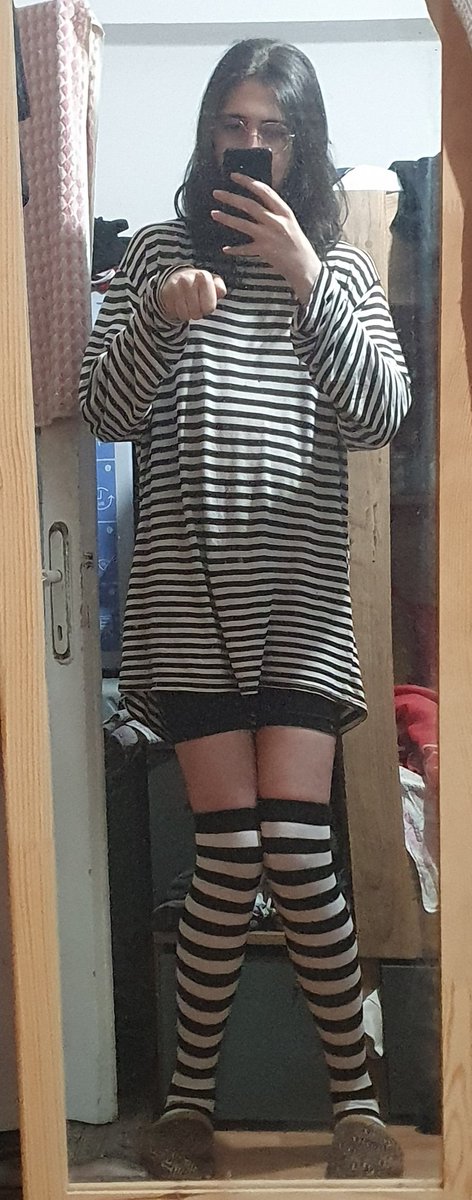 soneike2's tweet photo. miyau i feel like im receiving too much and getting spoiled by cuddles but i have no intention to let them go so im looking forward for that :3

#femboy #lgbt #catboy https://t.co/s9bnSiRBxR