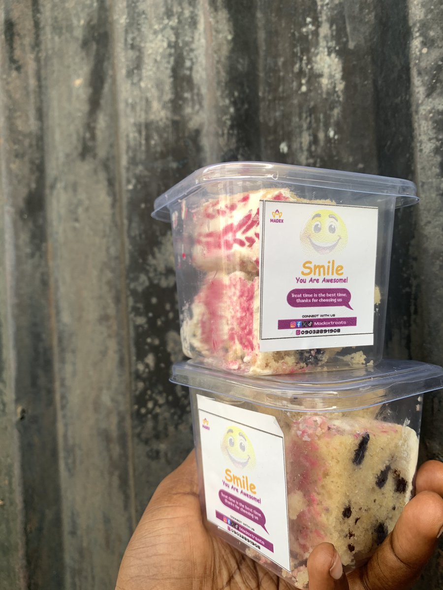 Madextreats's tweet photo. Kindly RT🤲🏾
Premium cake deserves to be enjoyed especially when it’s from Madextreats!😋
Get our slices of cookiesncream  + Coconut cake combo frosted with swiss cream for #2500 only for today!

Today’s cake combo = 100% satisfaction ✅
Location: Poly/ Eleyele road, IBADAN https://t.co/jDd4AzYrQK