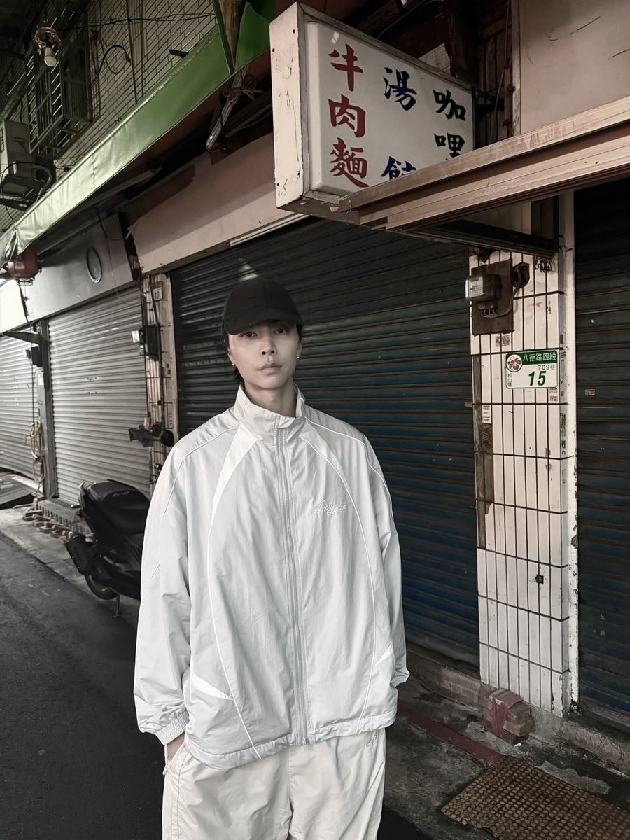 ︎︎ً tweet media