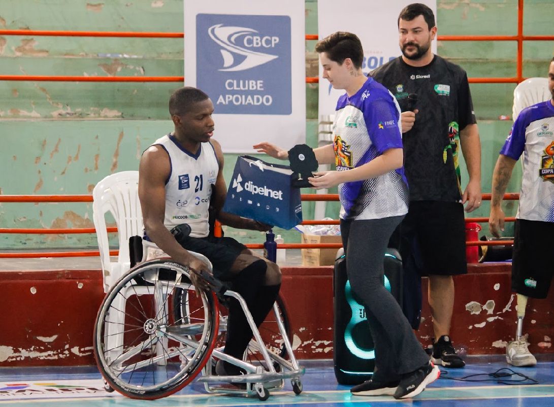 UNIPAMOFICIAL's tweet photo. A APP UNIPAM conquistou o vice-campeonato da “I Copa Cascavel de Basquete em Cadeira de Rodas 2026”, em uma campanha marcada por superação, dedicação e grandes resultados.

👉 Confira a matéria completa no link https://t.co/Ukn2zGjOeu https://t.co/HsclG1fFcr