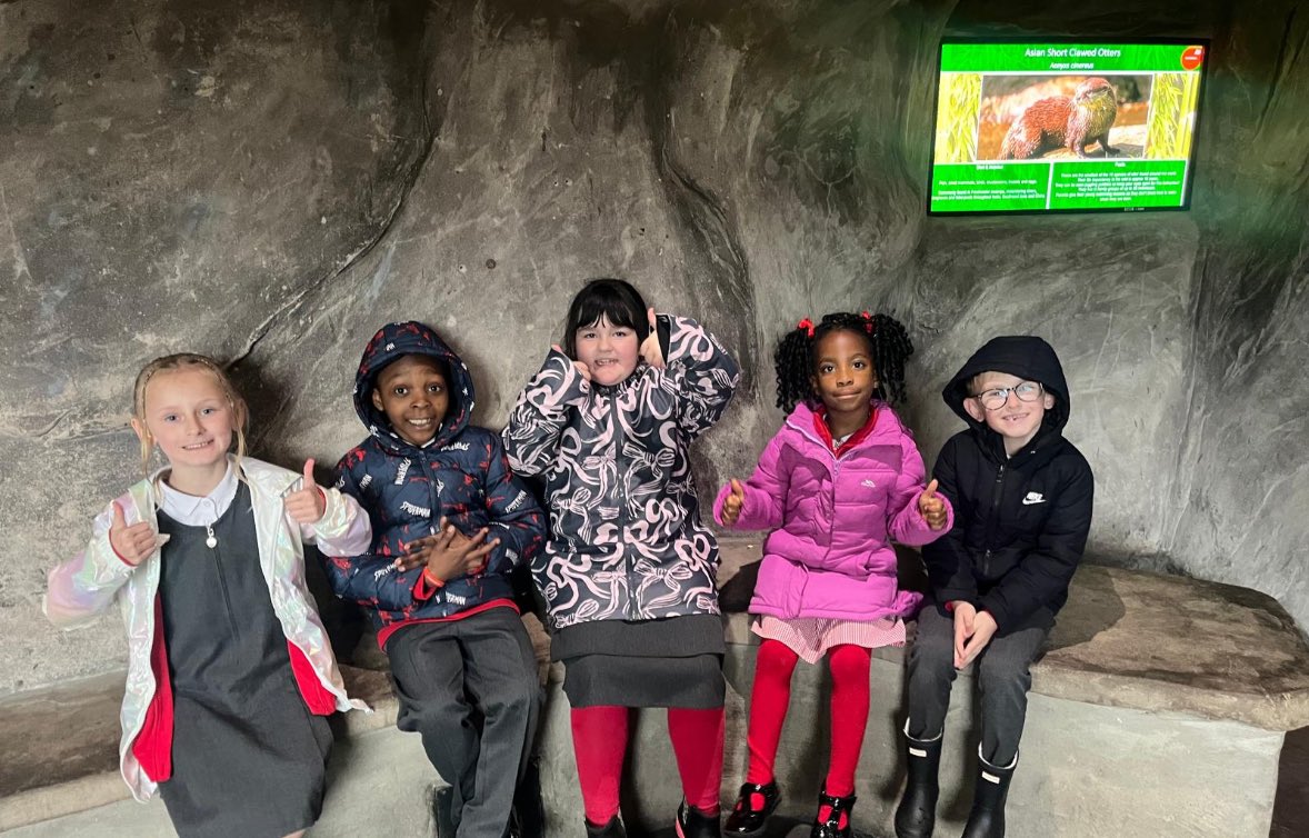 Y2HAS's tweet photo. The aquarium was fantastic! https://t.co/8ReDXxt26B