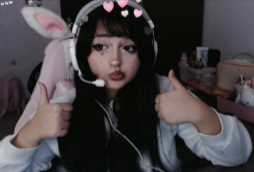 bibiadoll's tweet photo. ja estao no meu servidor do dc? 
jogamos lol e vava todo dia, deixo vcs divulgarem lives e trabalhos de vcs e faco call 24 horas la :) quem quiser entrosar entra ai !!
https://t.co/V8aw3oHup7 https://t.co/E5tEu7h43E