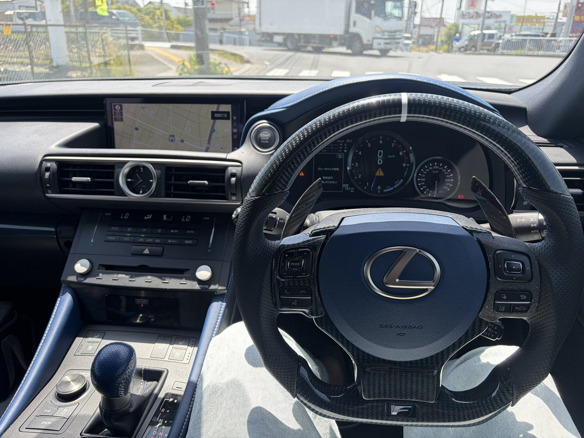 watanaber33's tweet photo. #ハンドルまわりを晒せ

この写真で車種わかる人いるんかな？ https://t.co/fC8udCHFJu