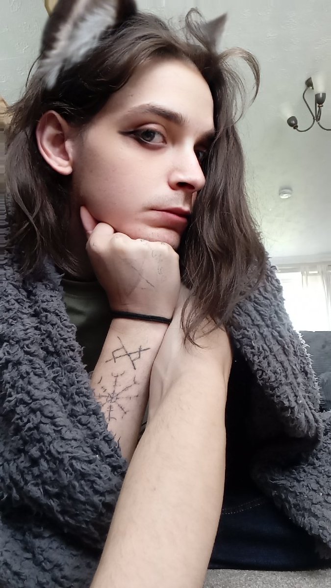 DemothM's tweet photo. #transgirl #transgender https://t.co/JSuxge9h53