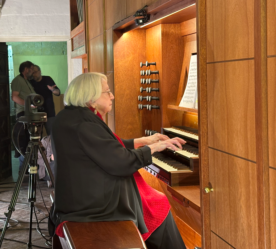 OratoriBCN's tweet photo. Aquesta setmana, el nostre oratori ha viscut un moment històric: la inauguració de l'orgue Montserrat Torrent. Reviviu-ho a la nostra web: https://t.co/GjwvV05EOd https://t.co/8A7tERvAZX
