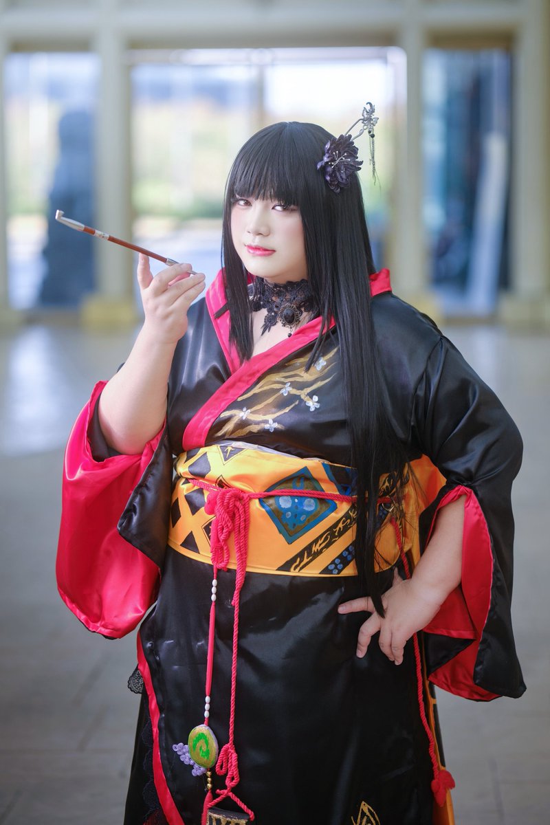 Chan07Aoi's tweet photo. "Suffused with night, I shall prevail!" 

Finally cosplayed one of my fave npc, Yotsuyu from FINAL FANTASY XIV last Otaku Pop Fes.  I'm now working on my next project which is kinda ambitious and I'm excited! 😊❤️

📸: moepix https://t.co/CM6lM2HaTM