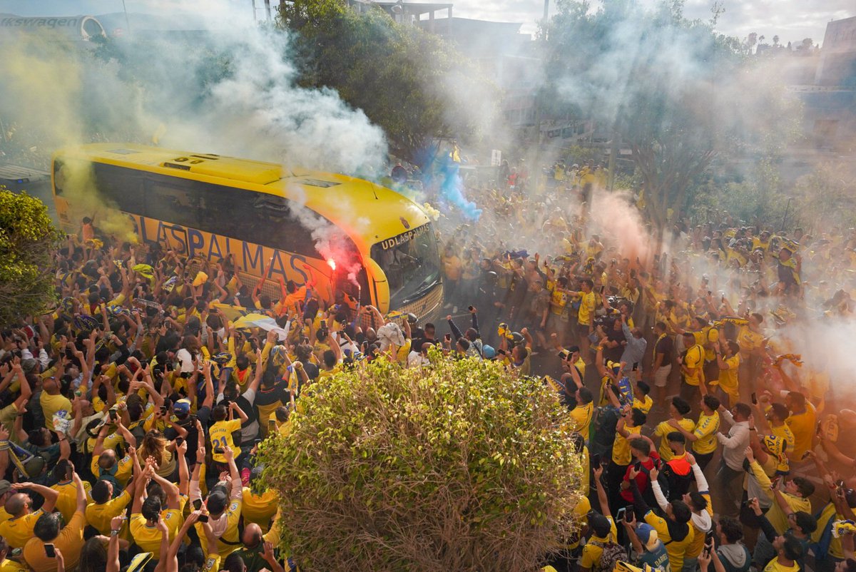 ExMcBurnista 💛💙 tweet media