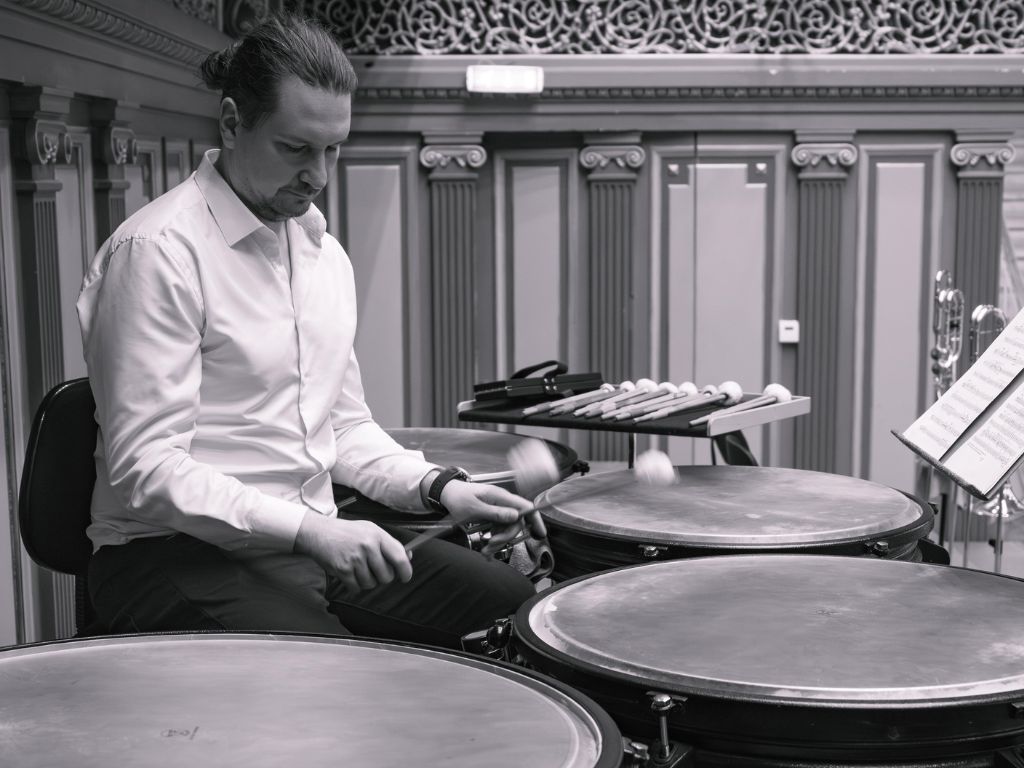 candbusiness's tweet photo. 🥁 From individual study sessions to some of the world’s major stages, Paul Luculescu shares his perspective on discipline, performance, and the passion that shaped his journey in classical music. https://t.co/VwepDuCz4f

#PaulLuculescu #Percussionist #CulturalManager https://t.co/9sh3LkjNps