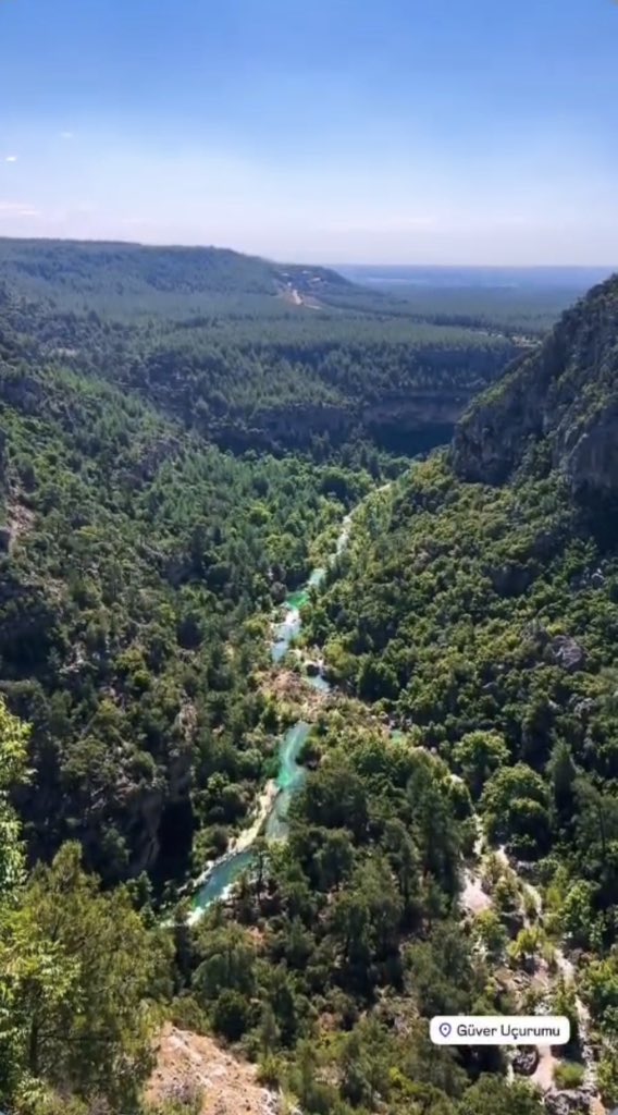 hakan0707's tweet photo. “Gökyüzü ayrı güzel, vadi ayrı güzel.” https://t.co/7vlmtMcZtq