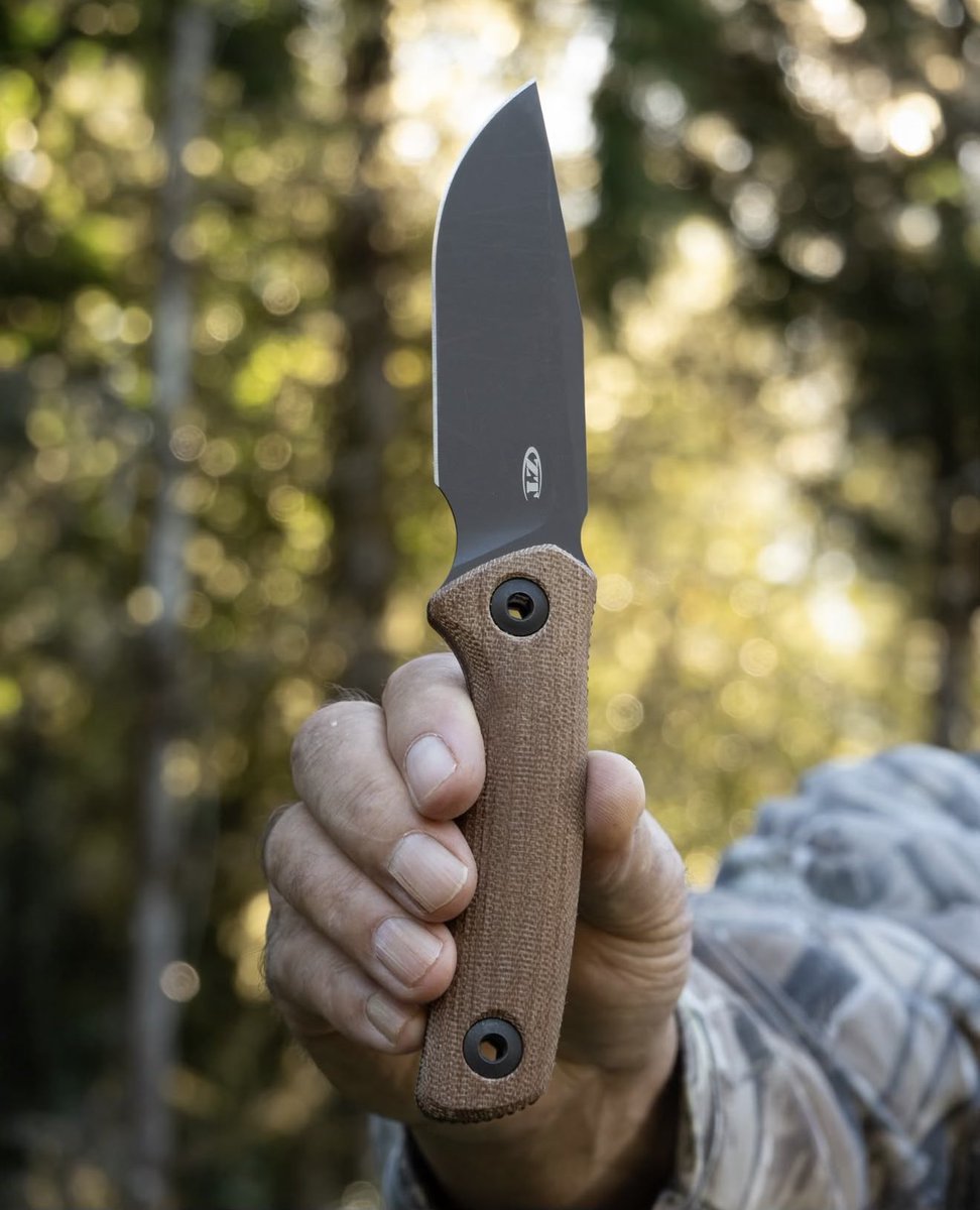 FirearmsOutdoor's tweet photo. The 0004 knife, crafted by mmm, is a durable and long-lasting tool designed to withstand the test of time. https://t.co/IYtdJMJUyE