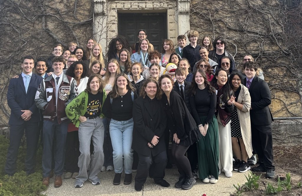 WestoshaCHS's tweet photo. The Forensics Team continued its winning streak with six straight years of the Excellence in Speech award!  This season, our team had only top honors at State, earning a record-breaking 31 gold medals and 10 silver medals. #weAREwestosha https://t.co/2DLkmzxeEc
