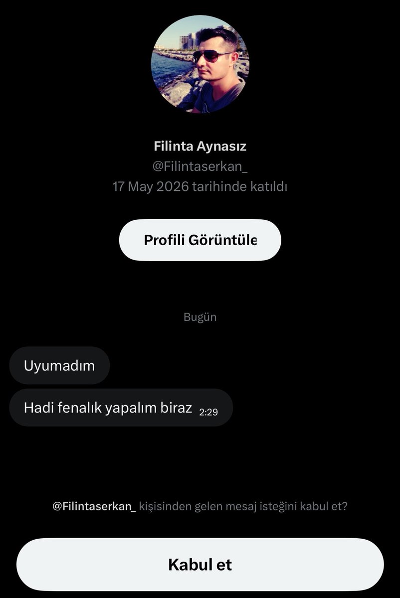 e🥀 tweet media