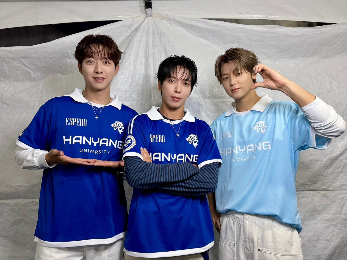 CNBLUE tweet media