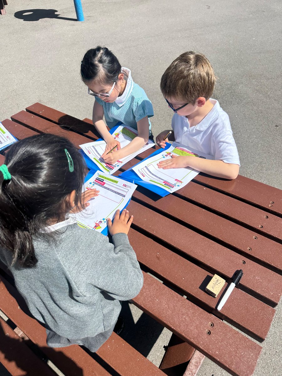 ManorParkSchSM1's tweet photo. Quartz had a lovely afternoon session outside enjoying some fresh air whilst completing some maths learning.โ๏ธ๐๐งฎ #MPPAMaths #OutDoorLearningDay #WeAreLeo https://t.co/rUhFCRLlKn