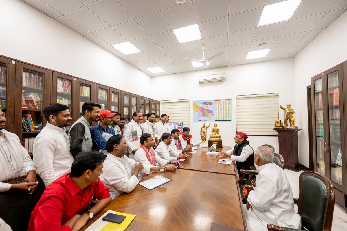 Akhilesh Yadav tweet media