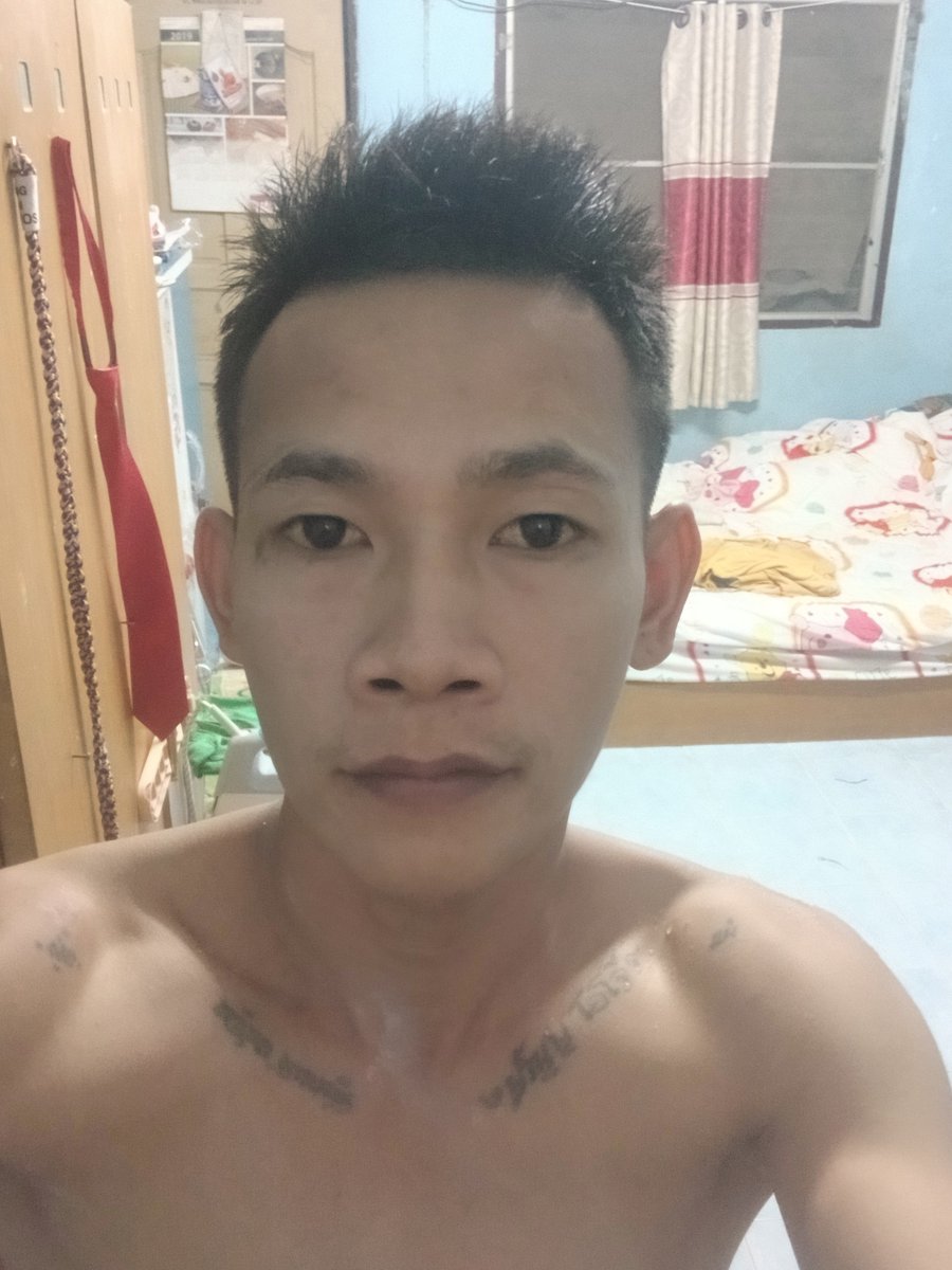ถ้าเขาไม่รัก รักพี่ได้ไม่🤣🤣 tweet media