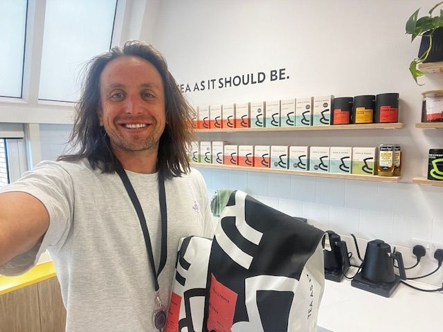mtpakcoffee's tweet photo. The iced drink category is growing fast. 🚀The packaging ideas for #tea concentrates that work best are those grounded not just in aesthetics, but in operational reality and brand strategy.

We spoke to Josh Mordecai (Good &amp; Proper Tea): https://t.co/78vHWAlauM https://t.co/lrX5mPocjr