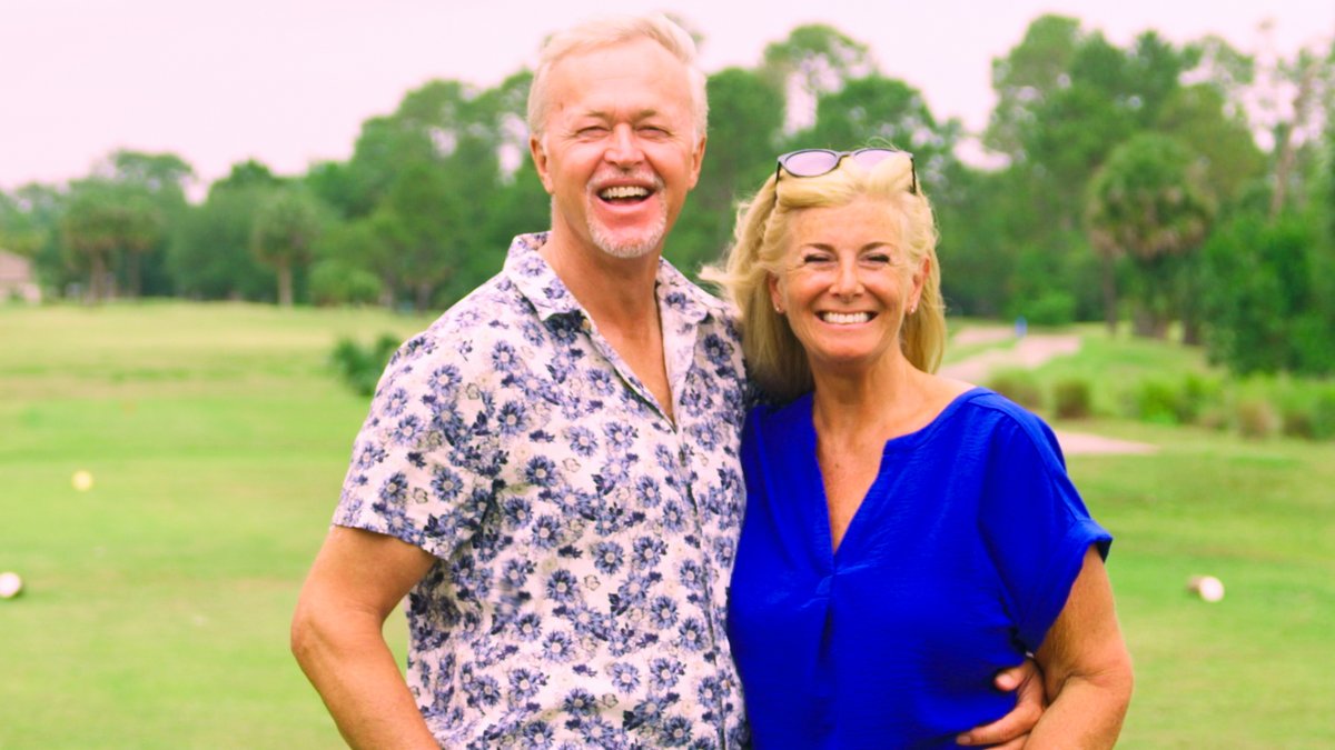 4Viewers's tweet photo. Things heat up in Tequesta, as fire captain David puts on a special drill and Holly works her socks off to get her medieval footwear business up and running. #EscapeToFlorida at 4pm on @Channel4 https://t.co/iPdJ0xI6RM